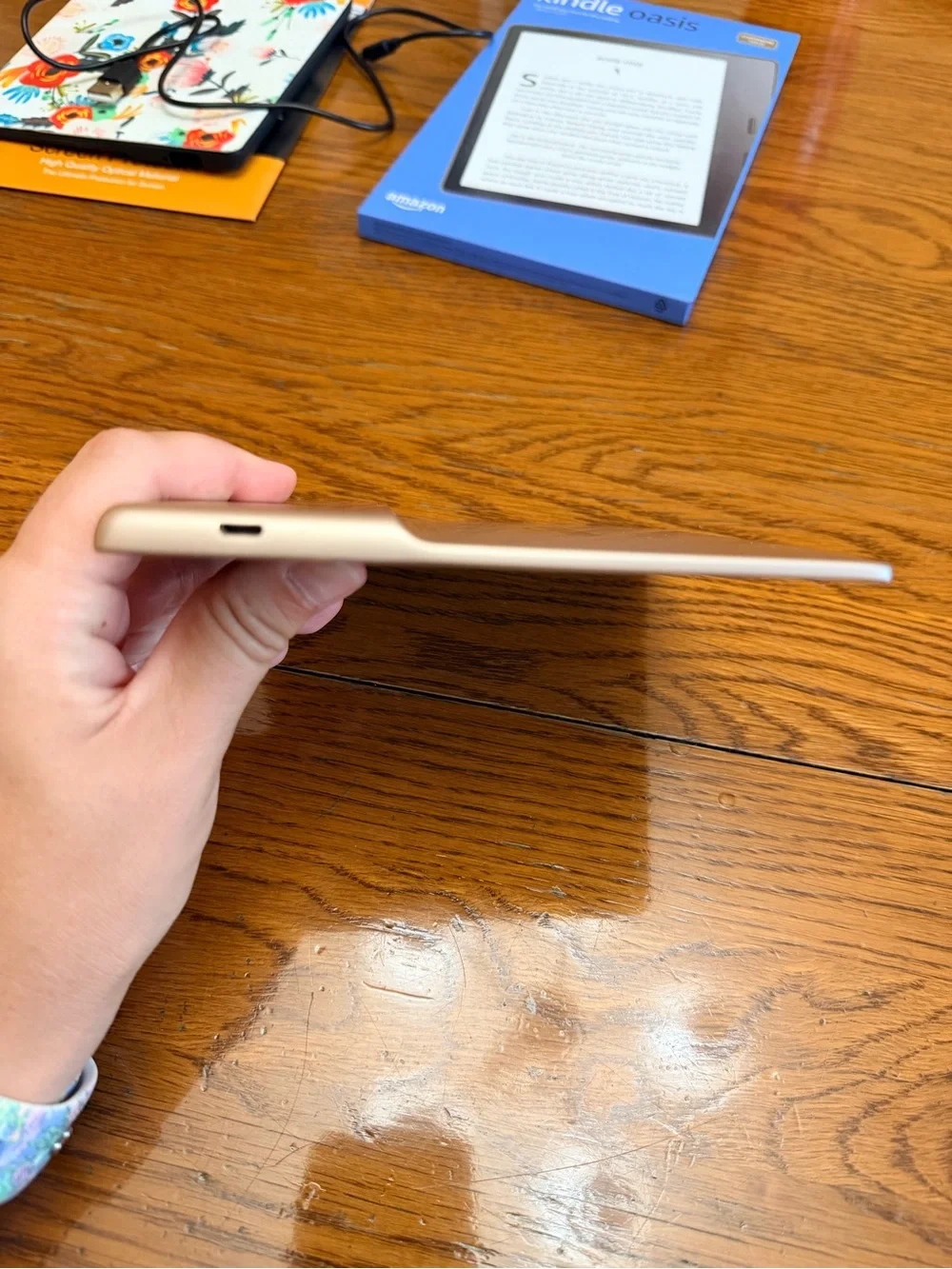 Amazon Kindle Tablet - Champagne Gold